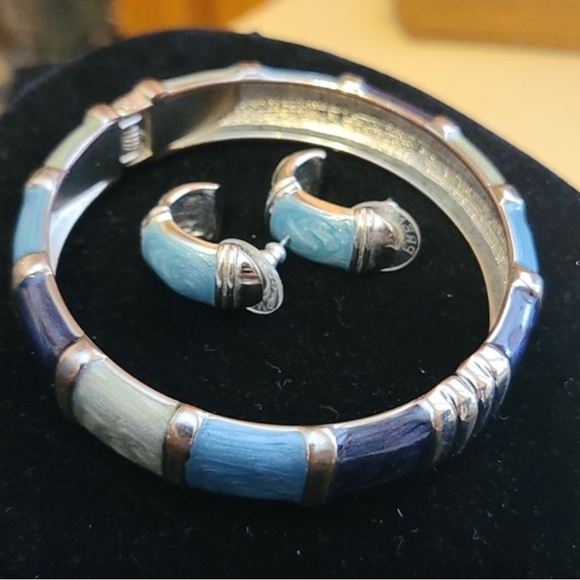 Premier Designs Bracelet earring enameled set by Premier Designs - Picture 4 of 15